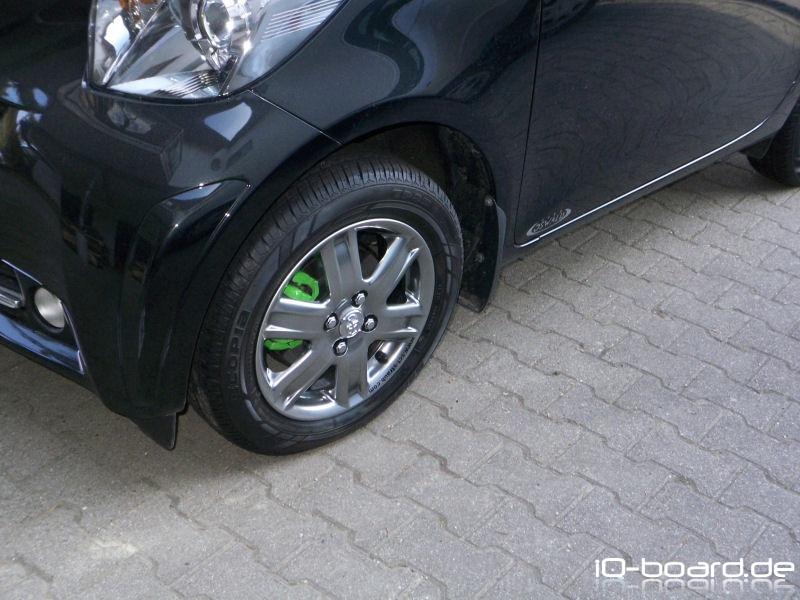 Bremssättel frisch lackiert