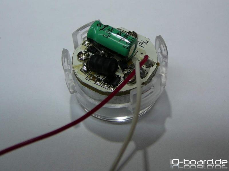 LED mit Plexiglaskappe verbinden