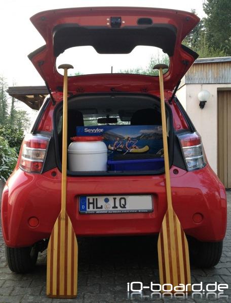 Sevylor-Colorado-Boot im Kofferraum