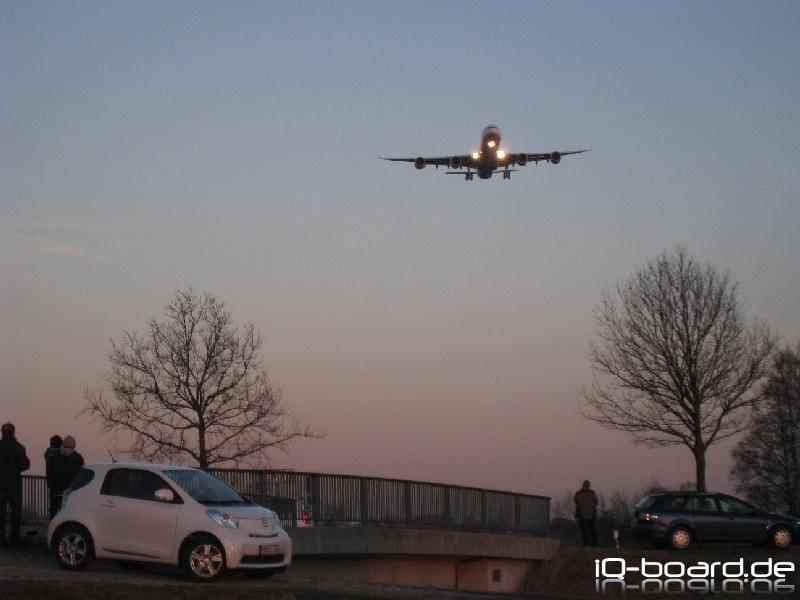 IQ am Flughafen München (Landebahn bei Schwaig) am 05.02.11 051.