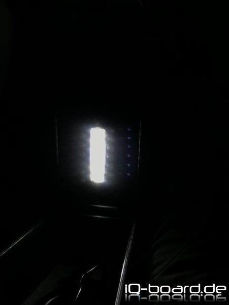 LED unter der Mittelarmlehne