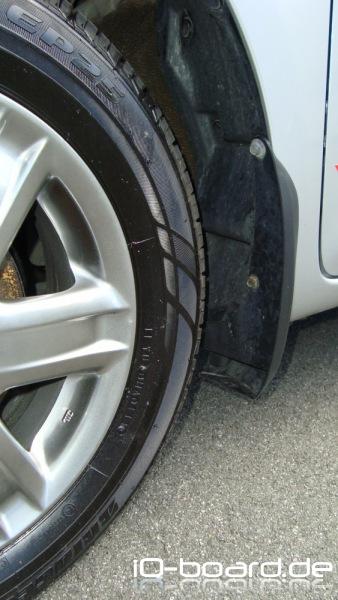 iQ Schmutzfänger vorn.