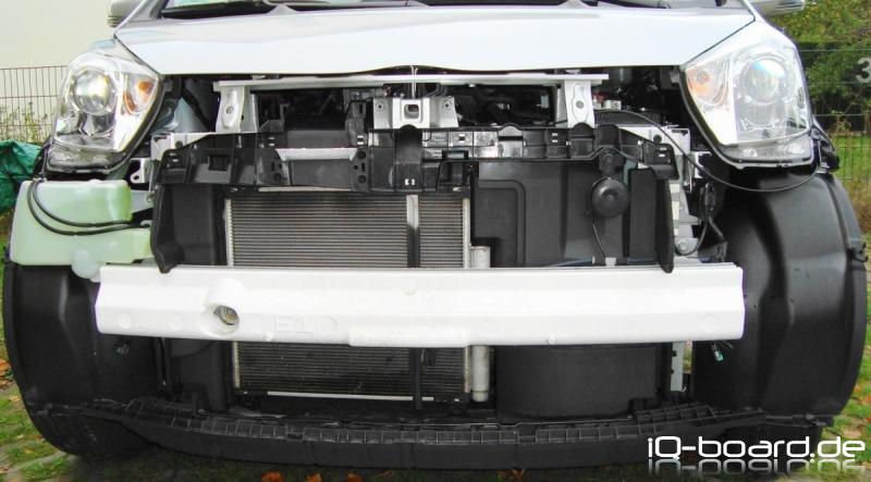 Front-Toyota iQ 1.0 50 kW