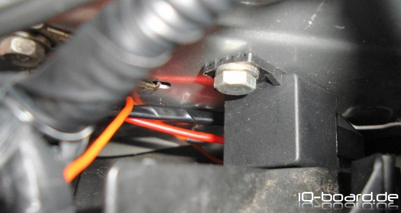 LED Tagfahrlicht Toyota iQ.Befestigung Relais (Norwegen) hinter li. Frontscheinwerfer