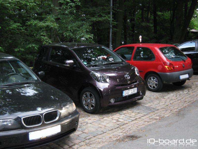 Josef muss leider auf dem Schloß-Parkplatz warten...