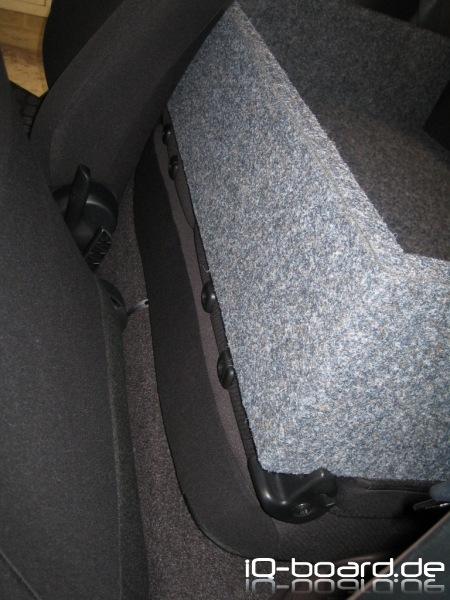 Wanne pass genau zwischen den Rückenlehnen